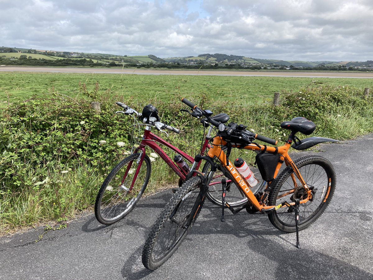 saramarieblack1's tweet photo. #His & Hers 🚲 Cycling @TarkaTrail #Devon #claudbutler @ClaudButlerUK #cyclingdevon https://t.co/jp4wxbYQO1