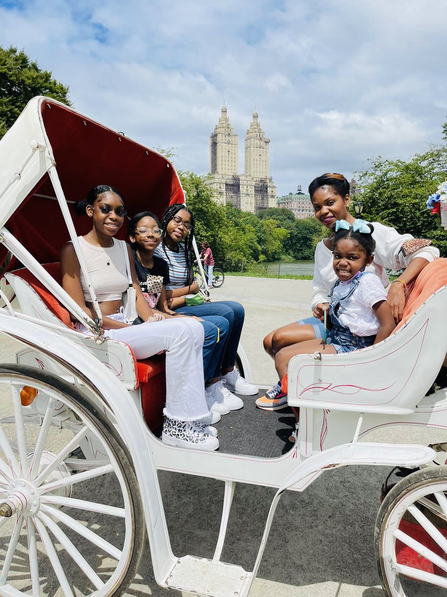 econyctours's tweet photo. Family fun in Central Park🐴🗽🌳👩‍👧‍👦#centralpark #sightseeing #newyork #nyc  #travelphotography #familytime #weekendvibes #summervibes #2021 #adventure #wanderlust #followforfollowback #follow4follow #instagood #centralparknyc #manhattan https://t.co/t2NJcRYLqx