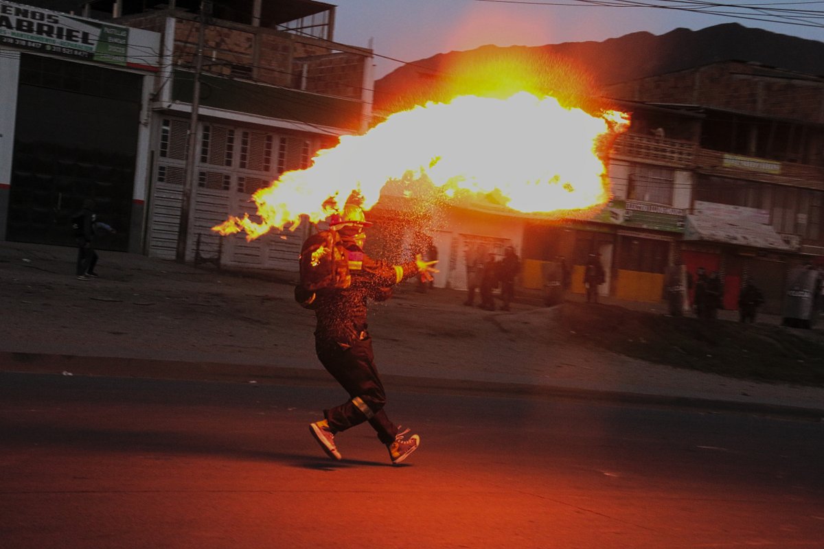 Ayer se vivieron manifestaciones en medio del paro nacional en distintas ciudades de Colombia. Bogotá no fue la excepción. bit.ly/2U0vLPs #ParoNacional7A #Bogotá #Usme #Suba #ParoNacional