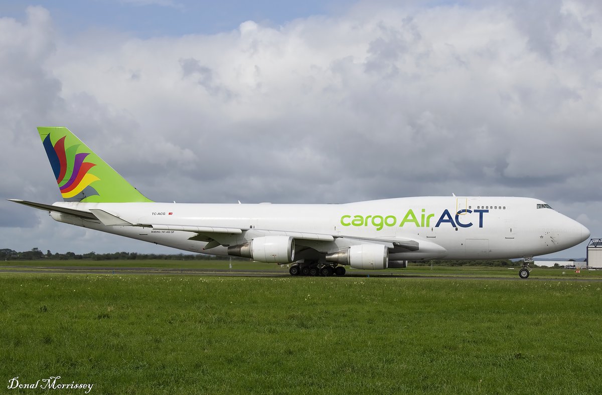 Seen @ShannonAirport ops for @TurkishAirlines Cargo @AiractC 747-481(BDSF) TC-ACG. #avgeek #aviation #airline #airtravel #airfreight #cargo #airact #shannonairport #boeing #planespotting