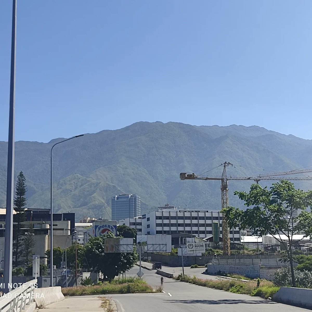 arojasu's tweet image. Un espectáculo ver el Ávila está mañana. Esto es un regalo para nuestros amigos que hoy por diversas razones, no están aquí disfrutandolo. El Ávila los espera para su reencuentro. Un abrazo a todos