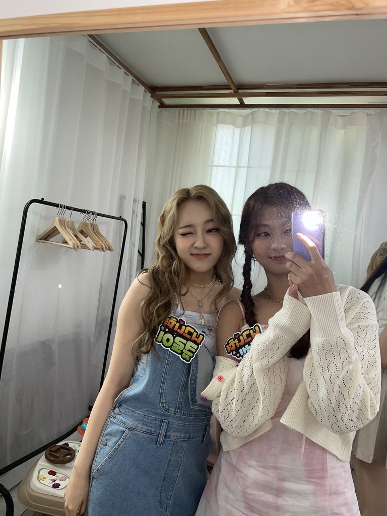 CignaturePy's tweet photo. 📷 2021.08.08
Actualización de #Belle #벨 con #Chloe #클로이 vía Twitter:

Un día lluvioso ☔️

#cignature #시그니처 @cignature_j9 https://t.co/4P0cXrED7k