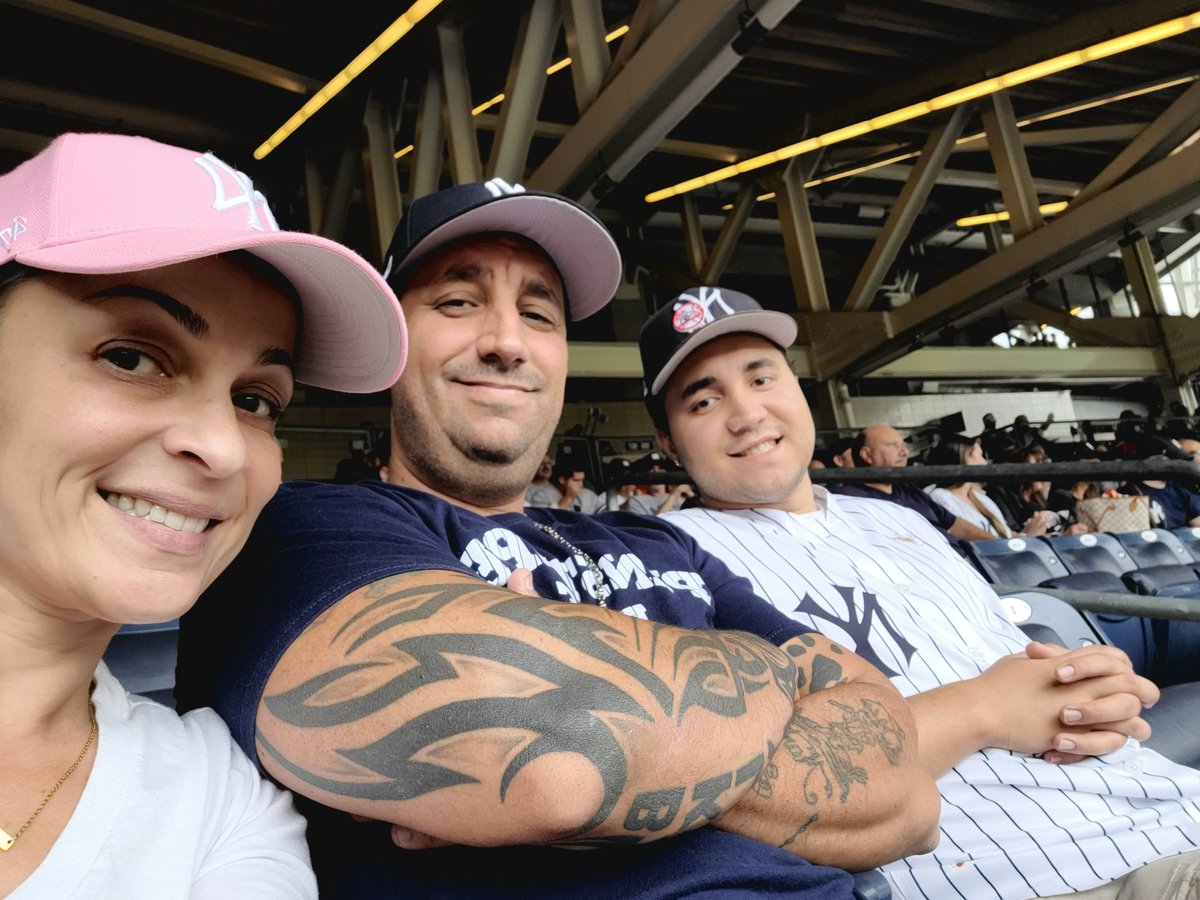 koukla0310's tweet photo. Let's go boys @Yankees #squadup https://t.co/H36QBP6S0L