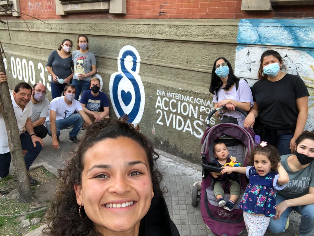 de_argentinas's tweet photo. #8AseguimosEnAcción
Nos juntamos Frente Joven, la Red 0800,  Coalición de Mujeres Argentinas,  Gravida, Abogados por la vida...Todos pintando!!!💙💙

#UnidosSomosMasFuertes https://t.co/Dc9kgvaUaI