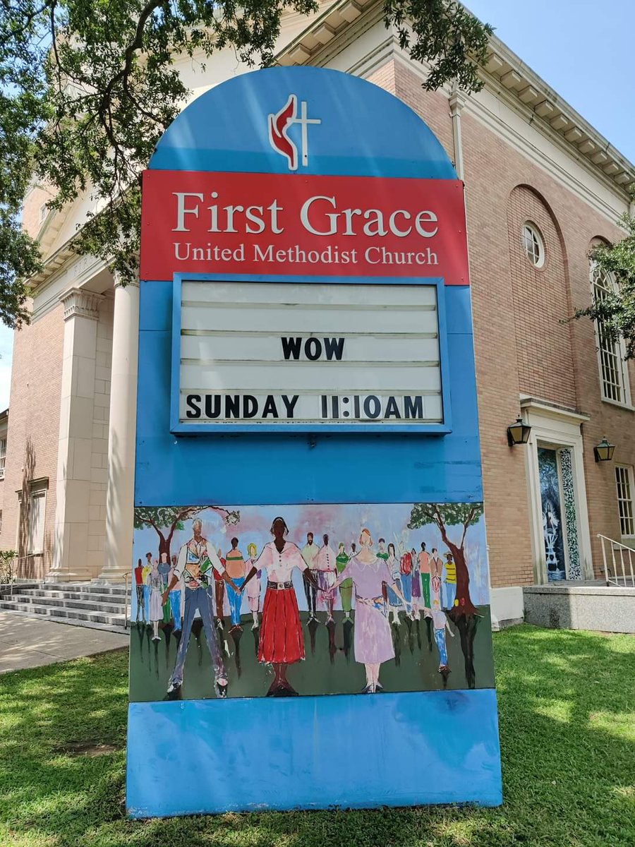 JC_Cali's tweet photo. And to finish, out the day, the marquee was outfitterd as follows:
I just love my church cuz like Jesus, we shady 😂😂😂
#FirstGraceUMC #ShadyLikeJesus https://t.co/QxSUmWq1MZ