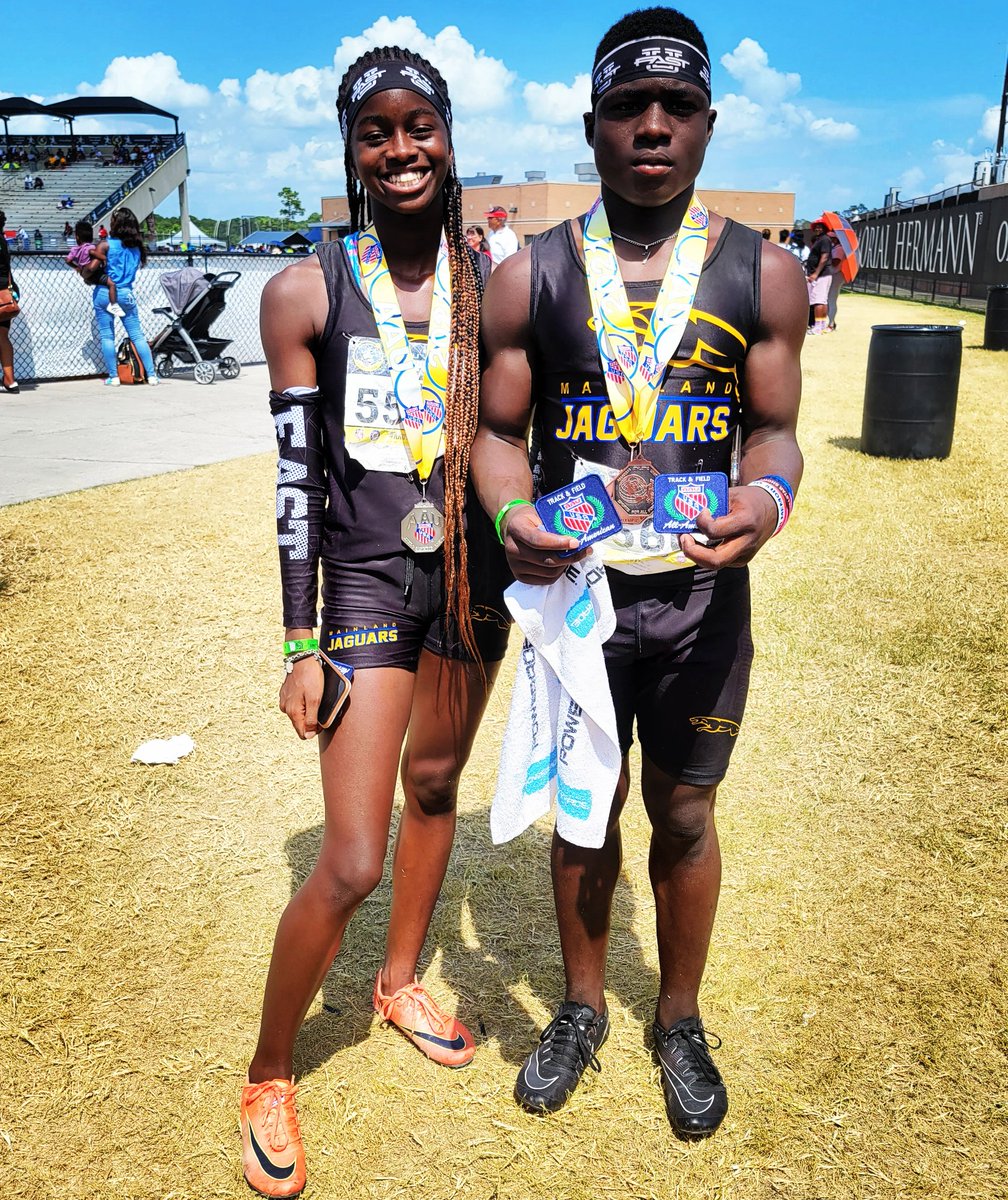 JusticeBlack20's tweet photo. Both All Americans at AAU Junior Olympics https://t.co/pf10023X7f