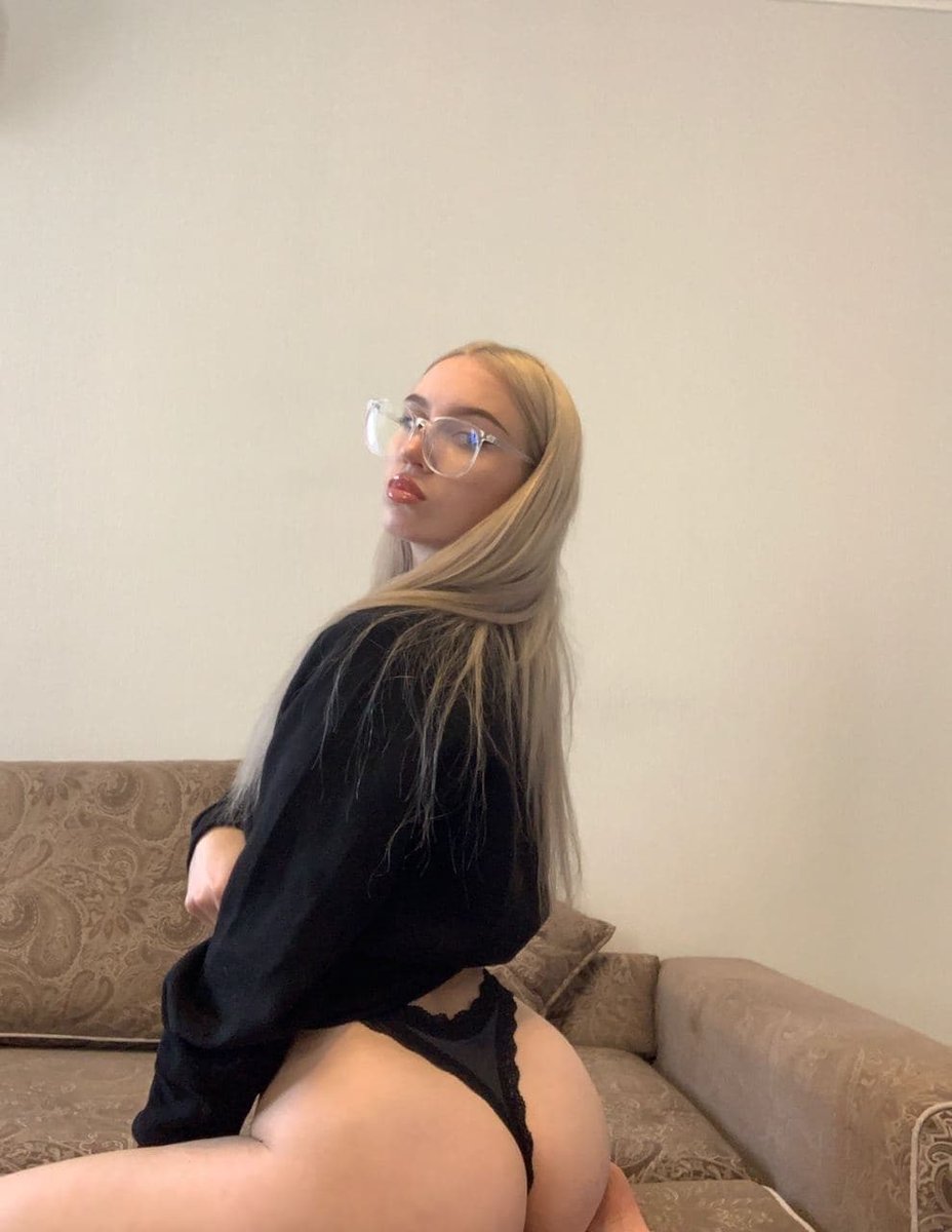 findomwallet's tweet photo. I would crush you with my big ass, pig

#catfishdomme #scamfetish #findom #paypig #canadianfindom #humanatm #worship #feetpics #nailfetish #lipsfetish #secretseller #gymfetish #heelsfetish #humanatm #canadiandomme #worship #paypaldrain https://t.co/83Nlens1hc