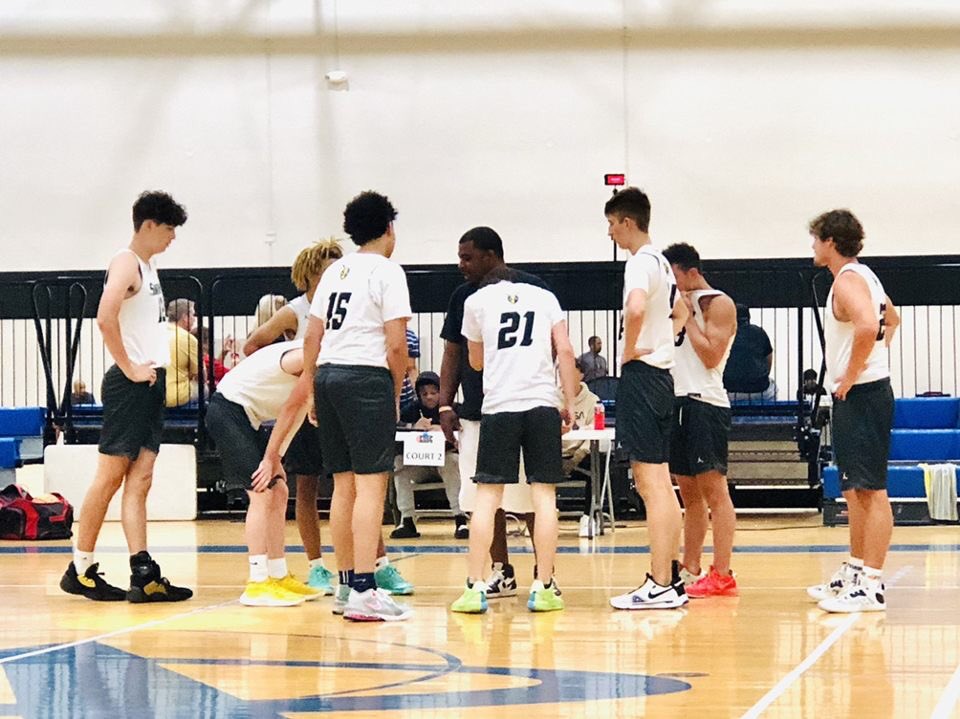 2023Swarm's tweet photo. 👀 😤It all came together! D🤺was On point! Shared the 🪨 &amp; finished💪🏽
Game 👋🏽 
@rhett_monroe 16pts 9r
@aidenjwebb 14pts 5a
@weluvlane11 13pts 6r 3s 1a
@Tayprestridge 11pts 2s 2a
@camdenstewart15 8pts 8r 2s 1a
@ThairiqueB 5pts 1a
@DFISH_2023 0 to 1blk 2a Leadership

🐝🧬👣 https://t.co/IuBNzKAw7N