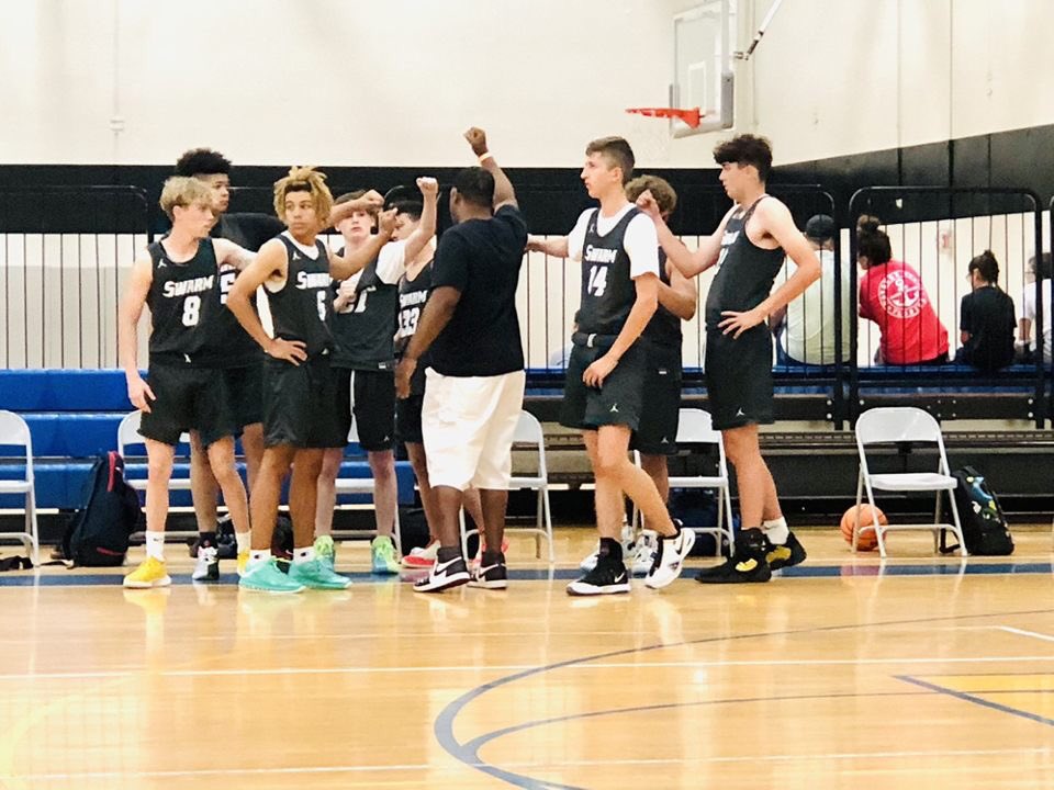 2023Swarm's tweet photo. 👀 😤It all came together! D🤺was On point! Shared the 🪨 &amp; finished💪🏽
Game 👋🏽 
@rhett_monroe 16pts 9r
@aidenjwebb 14pts 5a
@weluvlane11 13pts 6r 3s 1a
@Tayprestridge 11pts 2s 2a
@camdenstewart15 8pts 8r 2s 1a
@ThairiqueB 5pts 1a
@DFISH_2023 0 to 1blk 2a Leadership

🐝🧬👣 https://t.co/IuBNzKAw7N