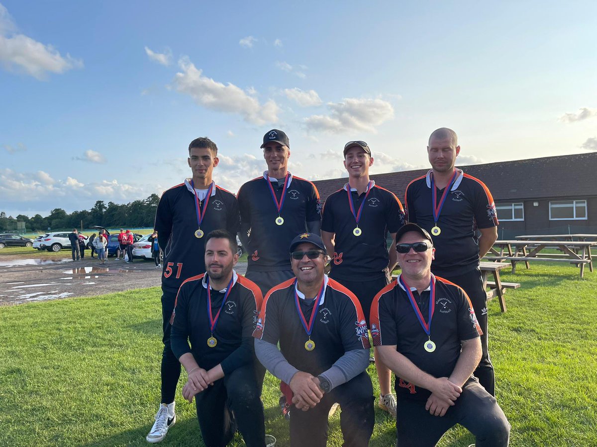 They only went and won!!!! 2021 #BSF Silver National Champions <a href="/_lucymolloy/">lucy molloy</a> @theofficialjoe <a href="/fandango_459/">May Kinross</a> <a href="/areyes1968/">Angel Reyes</a> <a href="/grant/">@grantzero@mstdn.ca</a>.bergman @hickeyra #maidenheadsoftball #softball #maidenheadtitans #bsuk