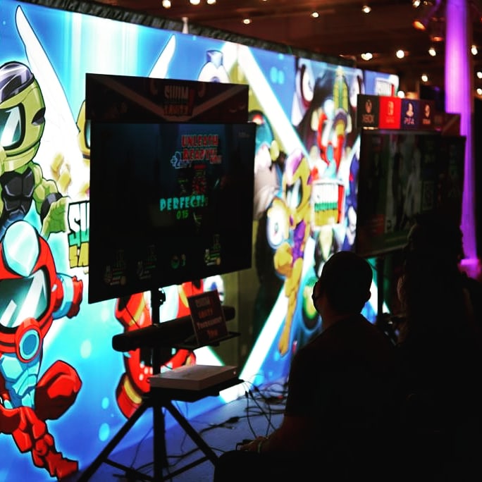 DecoyGames's tweet photo. #PlayNYC 2021 — #Swimsanity @Playcrafting #weback https://t.co/h4Y0t0yYsT