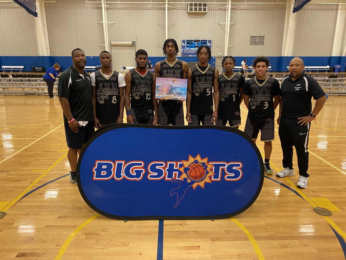 BigShotsGlobal's tweet photo. #BigShots #MBFinale
Varsity Championship 🏆
Champs: S.M.M 86
@InStatBasket 3 Alexander McClendon 28 & 12 DeMere Hollingsworth 21
Runner Up: World Smash 62 https://t.co/y9Otbh4bXU