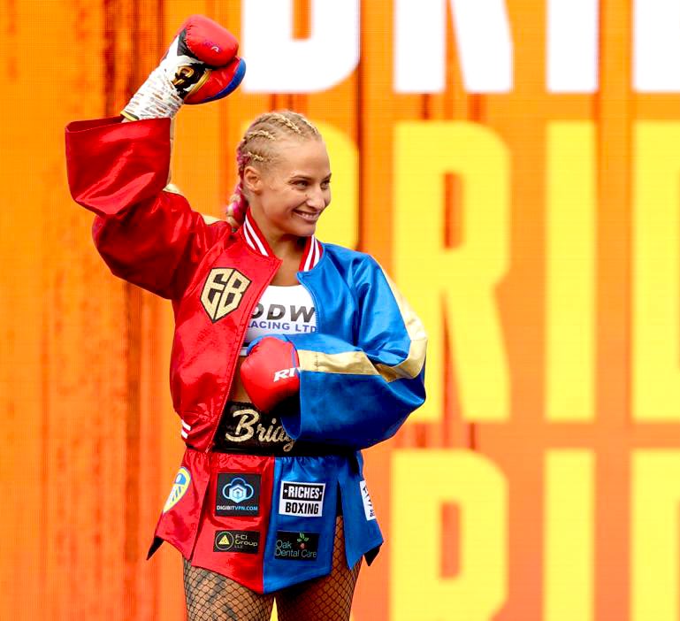 Blonde Bomber 🥊💁🏼‍♀️ tweet media