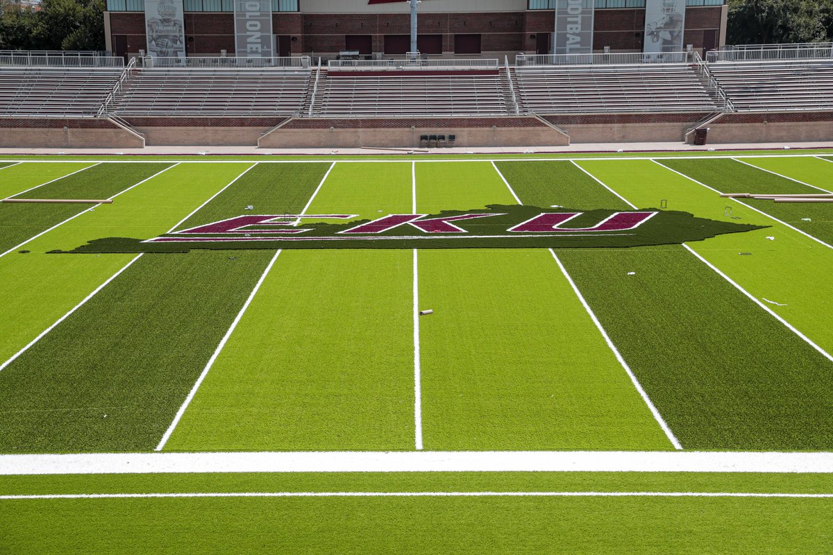 MattRoanAD's tweet image. #1 for Kentucky undergrad enrollment
#1 for placing grads back to work in KY communities
#1 for the degrees that make KY the greatest place to live, work, &amp;amp; play

@eku is the Commonwealth’s University &amp;amp; the @ekusports COLONELS are proud to rep it! Eastern KENTUCKY! #GoBigE #E2W