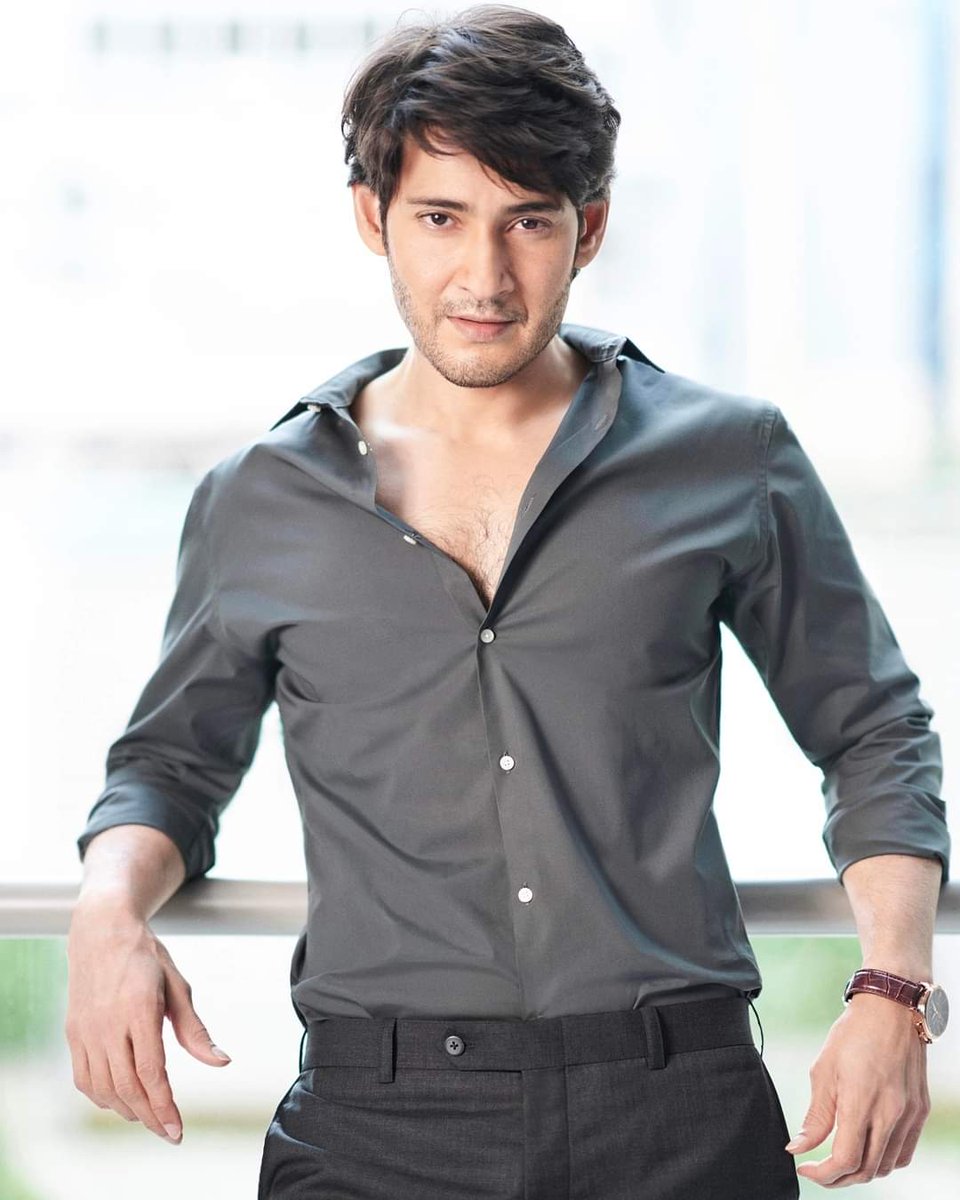 Jagadishkrish93's tweet photo. Wishing you a many more happy returns of the superstar⭐✨ @urstrulyMahesh
The most popular and powerpact Actor in the telugu industry...♥️

#HBDSuperstarMaheshBabu 
#SSMBBirthdayBlaster 
#SSMBBirthdayPoster 
#SSMBBirthdayCelebrations2021 https://t.co/C4VVdMh2Ez