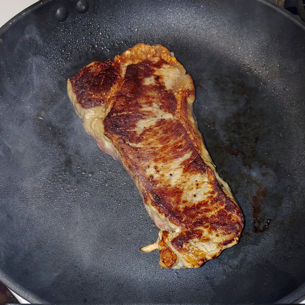 pariah226's tweet photo. #food #steak #yum https://t.co/4EF1jXvO4o