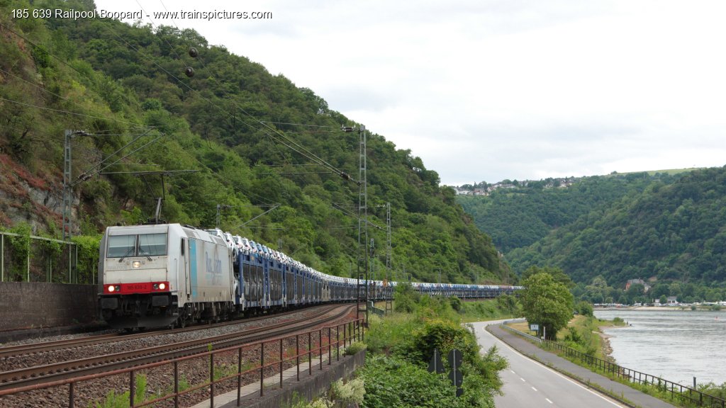TrainspicturesC's tweet photo. Rubrica: Siemens Eurosprinter
185 639 Railpool Boppard, 31/05/2015
Foto 1920x1080 FullHD: https://t.co/sZWaDKs0Sq
#fotografieferroviarie #treni #trainspictures #railpictures #ferrovia #e185 https://t.co/2e7wm5K9fC