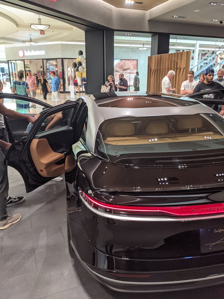 SPACmilf's tweet photo. The $LCID studio was packed. There was a large group of PROUD retail investors visiting their product. They had the room buzzing while they let everyone know why they believe $LCID will be a technology disruptor in 5 years. $LCID felt like more than a car https://t.co/Nrbf4dCUwZ