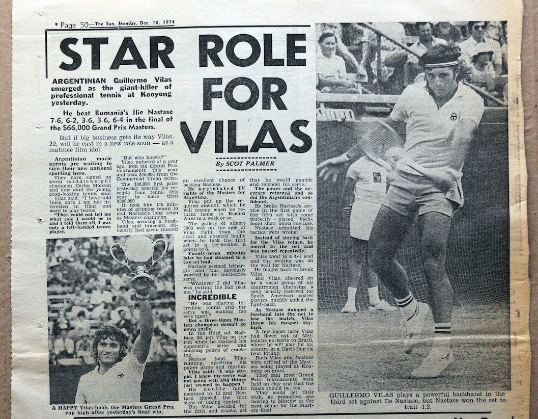 GuilleVilasOK's tweet image. Flashback 1974. Portada y artículo del diario australiano The Sun del lunes 16 de diciembre: el día anterior @GuilleVilasOK había derrotado al rumano Ilie #Nastase en la final del Masters en Melbourne por 7-6 (6), 6-2, 3-6, 3-6 y 6-4.

Info EP:Press