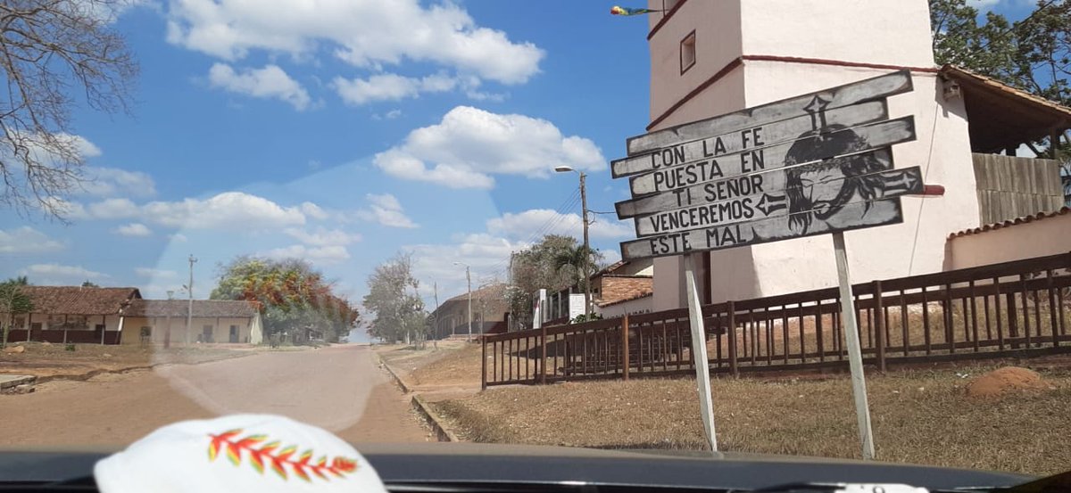 MReneAlvarezScz's tweet photo. ¡NO PARAMOS!
Estamos camino a #Robore llevando donaciones de la población Ignaciana.
Ayudaremos todo lo que podamos a nuestros hermanos Chiquitanos.
LUGARES DE ACOPIO
- Santa Cruz CEA:
73105888
- San Ignacio:
78566012-78559128
@LeoDiCaprio @CarlaOrtizO @GretaThunberg @Greenpeace https://t.co/9YPfo2SaOQ