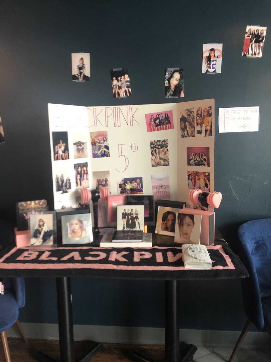 L_RomyCreations's tweet photo. Stop by @kpopbiaz’s event in Madison, WI today! Pick up your freebies and buy some decals! https://t.co/wFW1jXiLnI