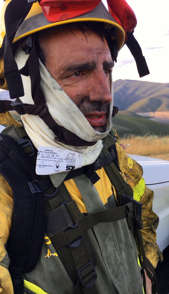 BrifLaza's tweet photo. #Brif Laza, un poco cansados y un poco manchados…pero satisfechos con el trabajo realizado en incendio de Venta Do Bolaño (Ourense) https://t.co/G5PBq6zRJx