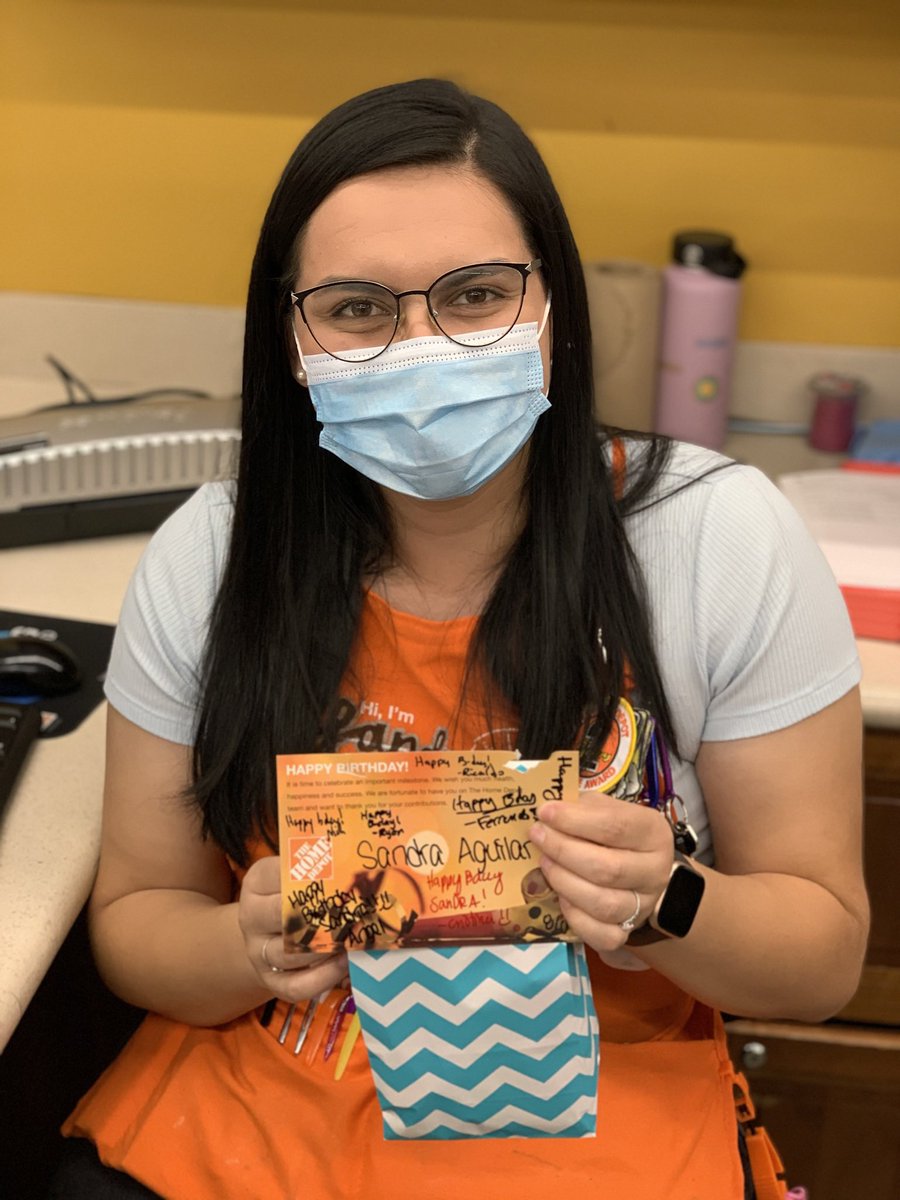 fernando102515's tweet photo. Wishing our Appliance Specialist Sandra a Happy Birthday!!! Thank you for your hard work!! @kacy_lelievre @Juan_Franco9 @MattEberhardHD @eddiejackson84 @angel_c6618 @moreno_nina93 @cristinah6618 https://t.co/dcvu2Putnj