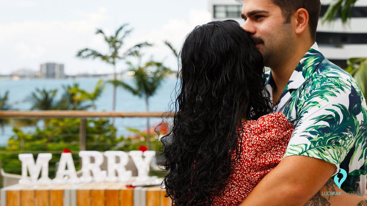 miamiproposal's tweet image. The moment when she just said .....YES! and you can't wait to celebrate your love #miamiproposal #proposalmiami  #iminlove #headoverheels #cloudnine #rooftopproposal #vacationproposal #summerproposal #surpriseproposal #miamipropose #proposalcompany #proposalservices