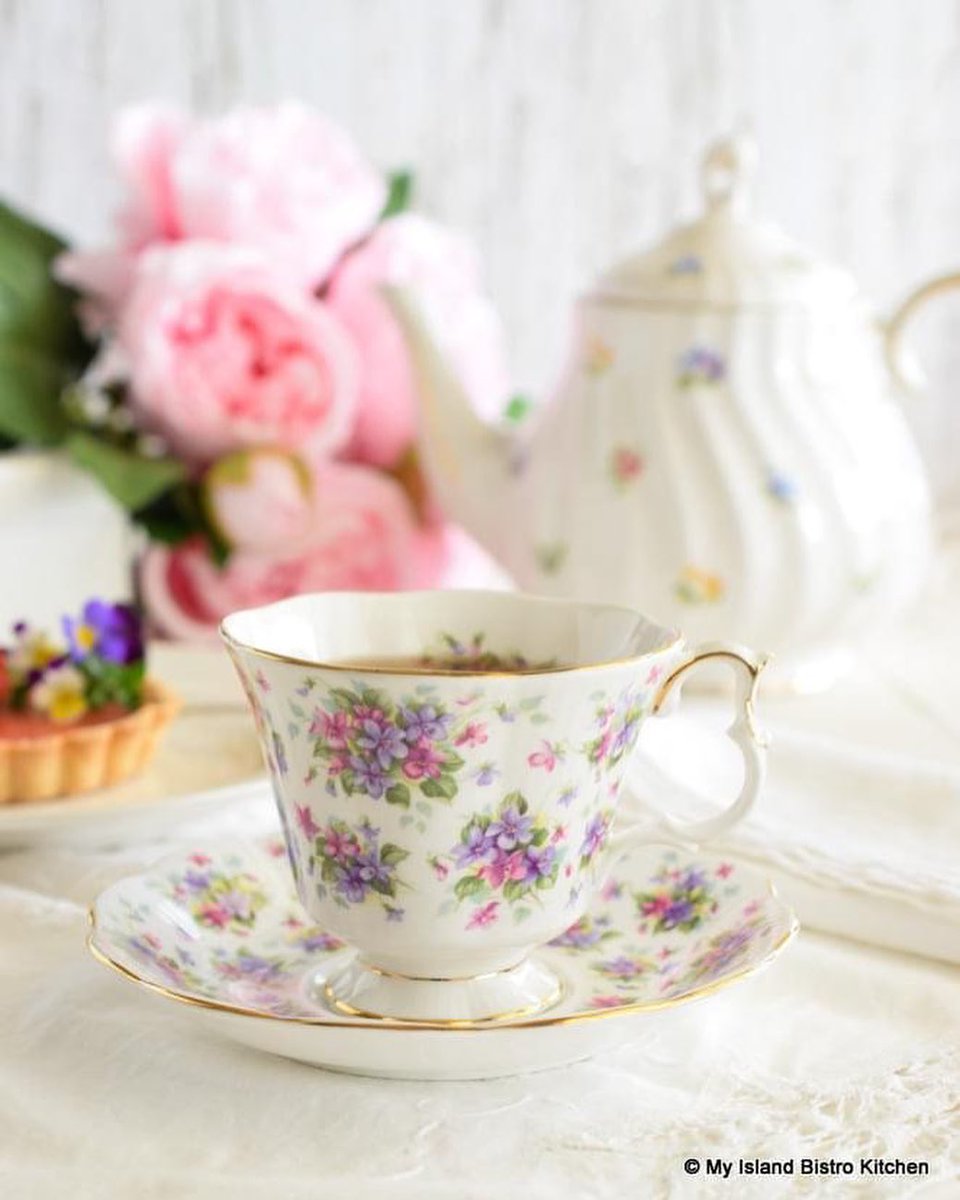 TeaTimeMag's tweet image. “No matter where you are in the world, you are at home when tea is served.”—Earlene Grey

📷 : @peibistro