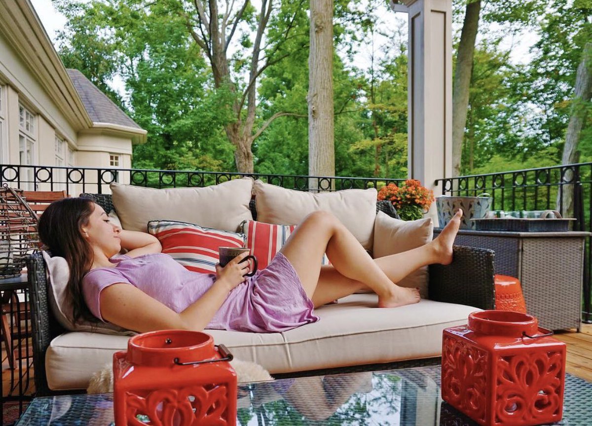 lisathingstore tweet picture