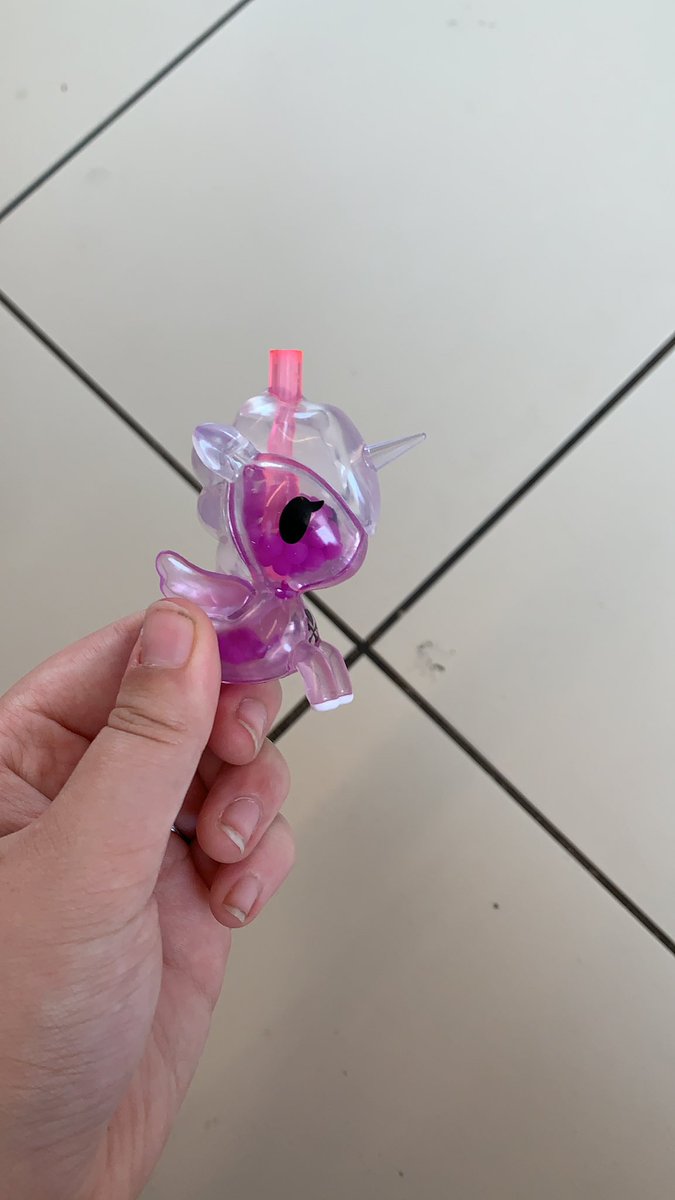 SWildwings's tweet image. Went to a candy store and bought two @tokidoki blind bags, one unicorno and one mermicorno.

I got Yum Yum first try and I got Johnny D.