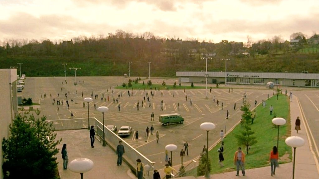 Y2John84's tweet photo. 🧟‍♂️ Dawn of the Dead (1978) 🧟‍♂️ #horror https://t.co/tkYItIJ0mz