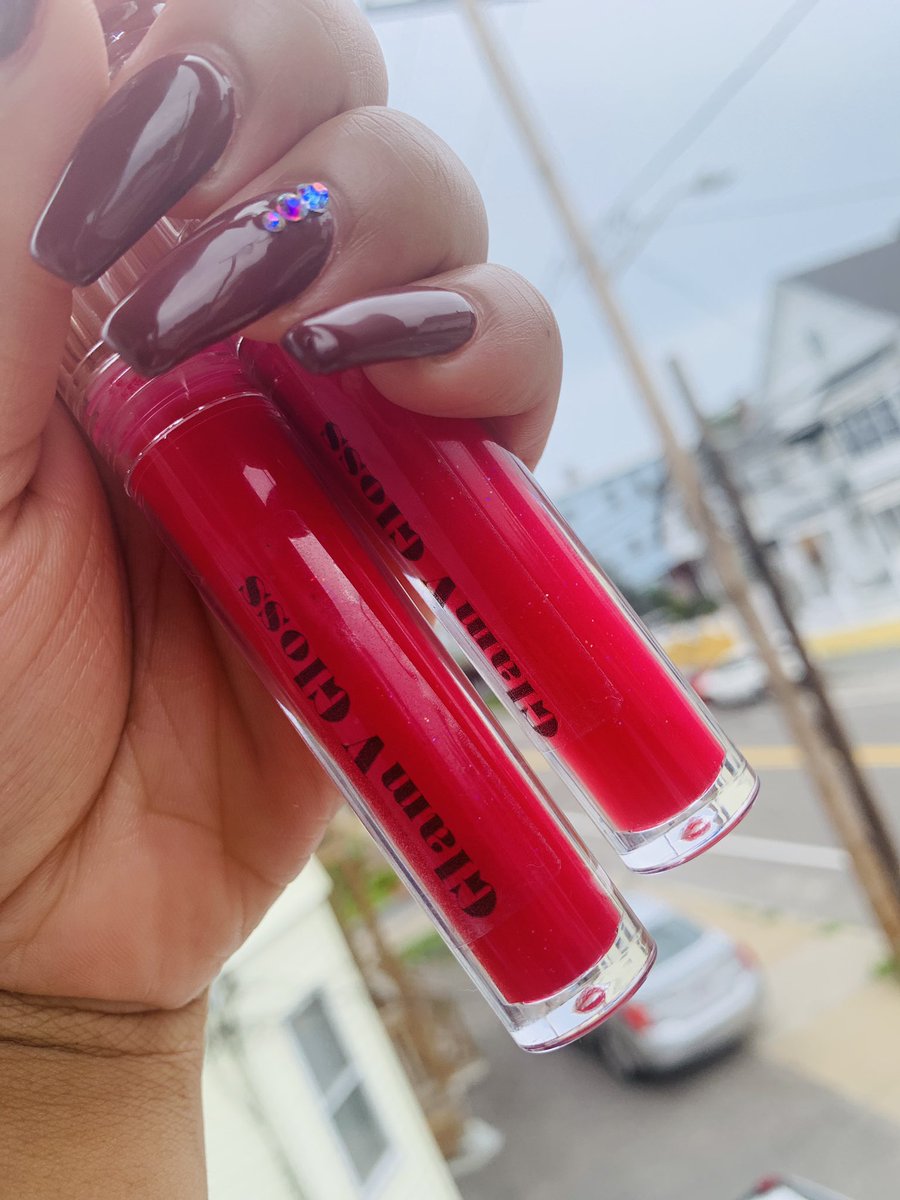 Gyvencha1's tweet photo. @dearra I launch my business👩‍💼. It’s been a dream of mine for two years and I finally did it🥺😩. Please check out the website and see if there’s anything ya like🥰 and share with your friend. 
Website; https://t.co/LmmHhZpncQ
It only takes a few second to help a sister out🥰🥺. https://t.co/ohxfMLrHqz