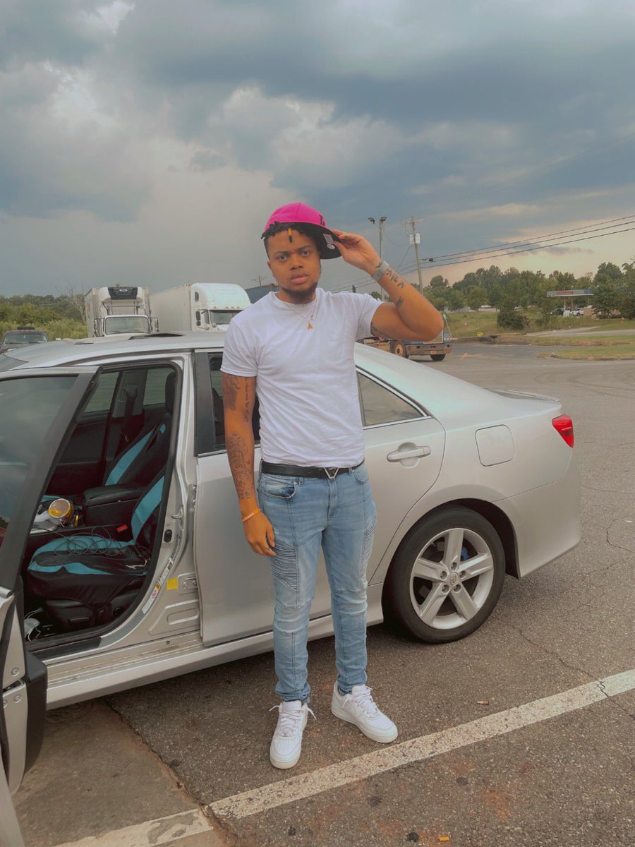 cfs_ray's tweet photo. Streetz ain’t got no love ❤️‍🔥 https://t.co/xFlkdvVLXS