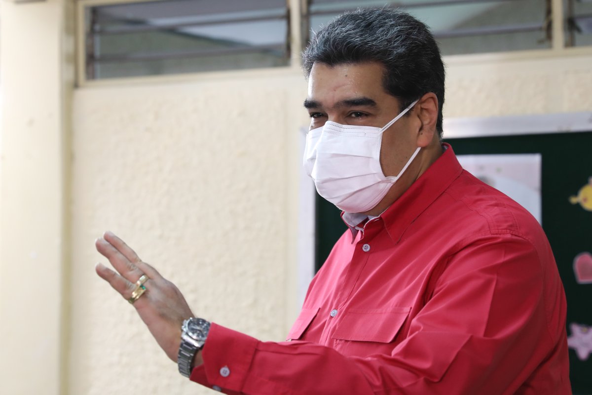 PartidoPSUV's tweet photo. Nicolás Maduro: Ha sido correcto haber abierto las puertas de la casa grande del PSUV
https://t.co/i1yond2zVq
#EpaPsuv2021 https://t.co/lhe2bOxQaC