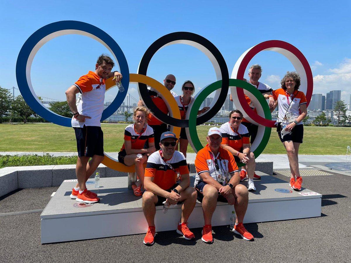 Olympisch kampioen! Zo gaaf en bijzonder om het deze keer vanaf de andere kant mee te mogen maken. Trots op dit team en de staf 🔥✨🧡 #tokyo2020