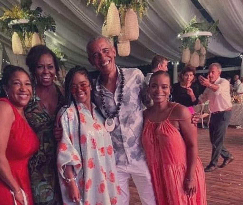 SebGorka's tweet image. Show this picture next time someone asks where your mask is.