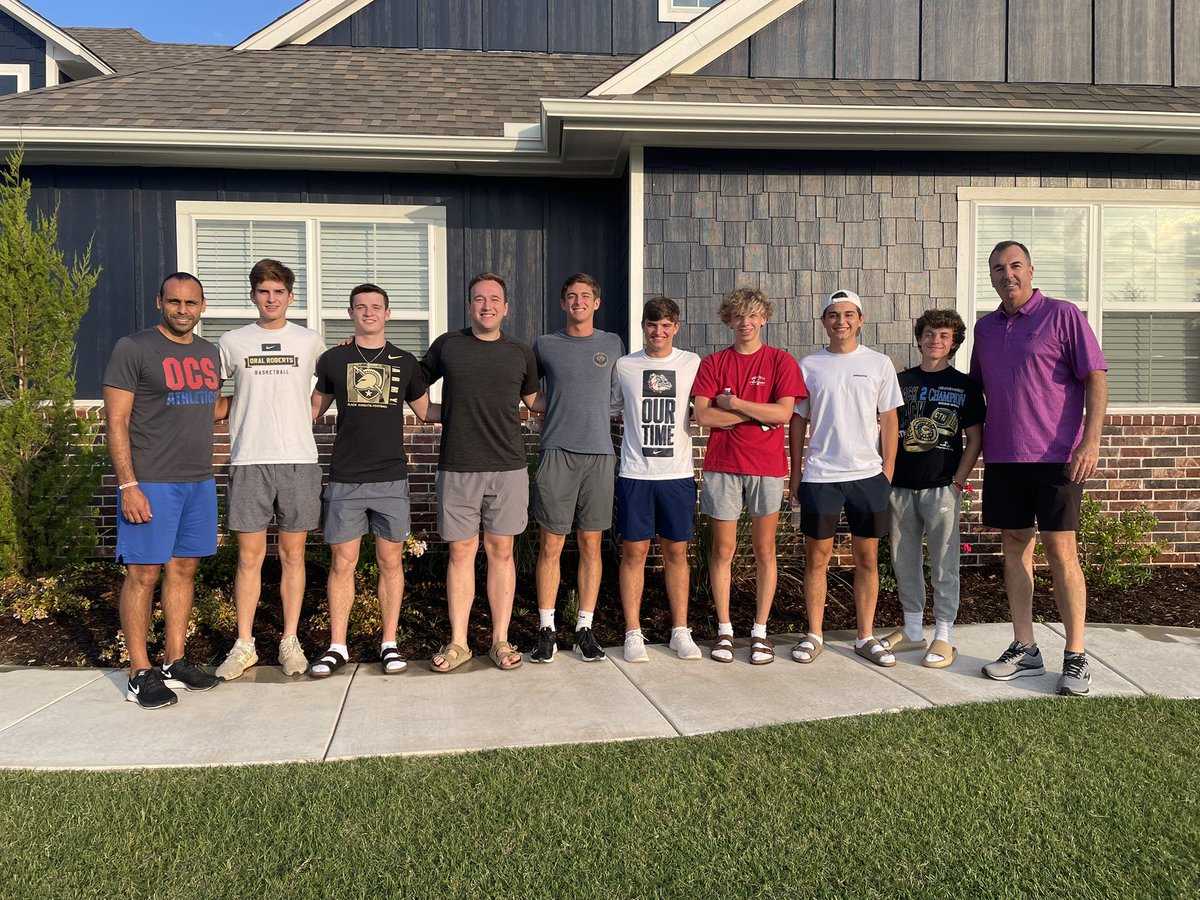 CoachBWeaver's tweet photo. I’m looking forward to the final chapter with these seniors! Cookout at our house to get the year started right. Thankful to be a part of this team. #MARCHON https://t.co/0QS74frhJM