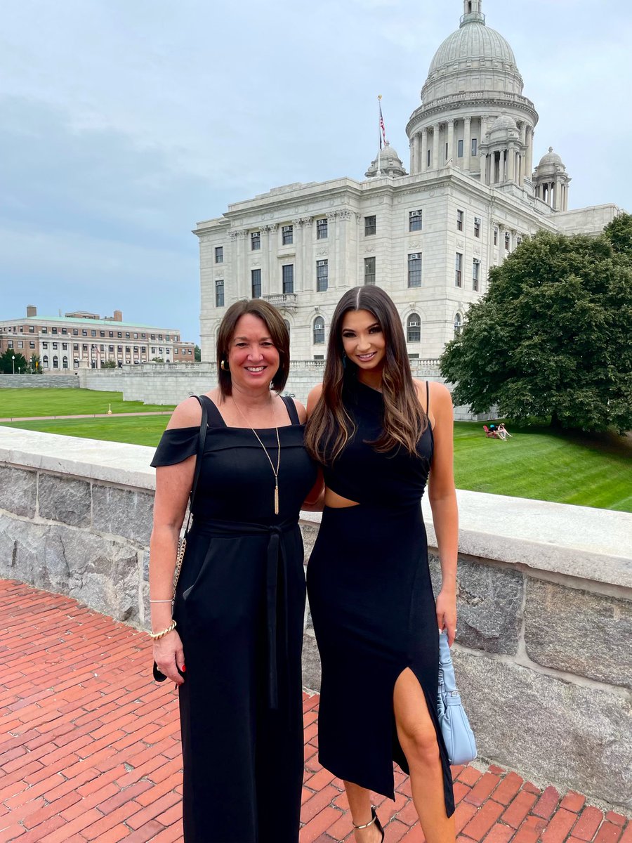 ppallozzi's tweet photo. Attending Miss RI USA 2021 pageant with Nicole Pallozzi- forever our Miss RI USA 2019!! ❤️ https://t.co/WXJjouoao3