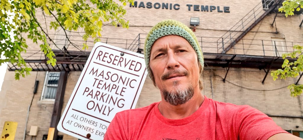 imcorinnemec's tweet photo. Always stop by the local lodge to see my #brethren when traveling, not able to show pictures of the #lodgerooms inside this time, but a classic and beautiful building here in #Flint #Michigan 🙏 #travelingman #widowsson https://t.co/jClgTITyeq