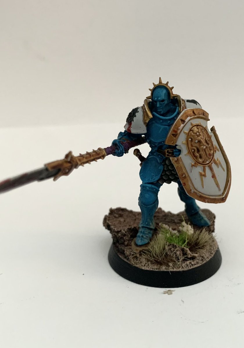 OutlandIdol's tweet photo. My Celestial Vindicators so far! #warhammer #WarhammerCommunity #ageofsigmar #stormcasteternals #celestialvindicators https://t.co/cL9haxhiQq