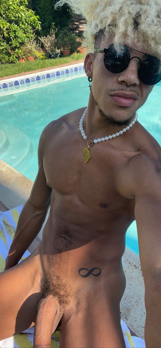 ElijahZaynexxx's tweet photo. hey y’all 😘 https://t.co/UZqu0yxuOb