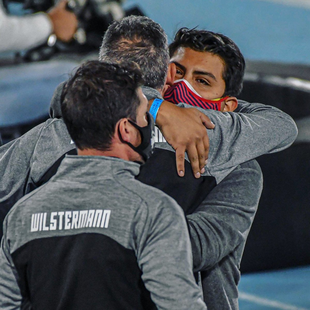 Se levantó vuelo y se continúa en ascenso!
🔴🔵🔴🔵🔴🔵🔴🔵
#PorWilstermannAGanar
#ElÚnicoTetra