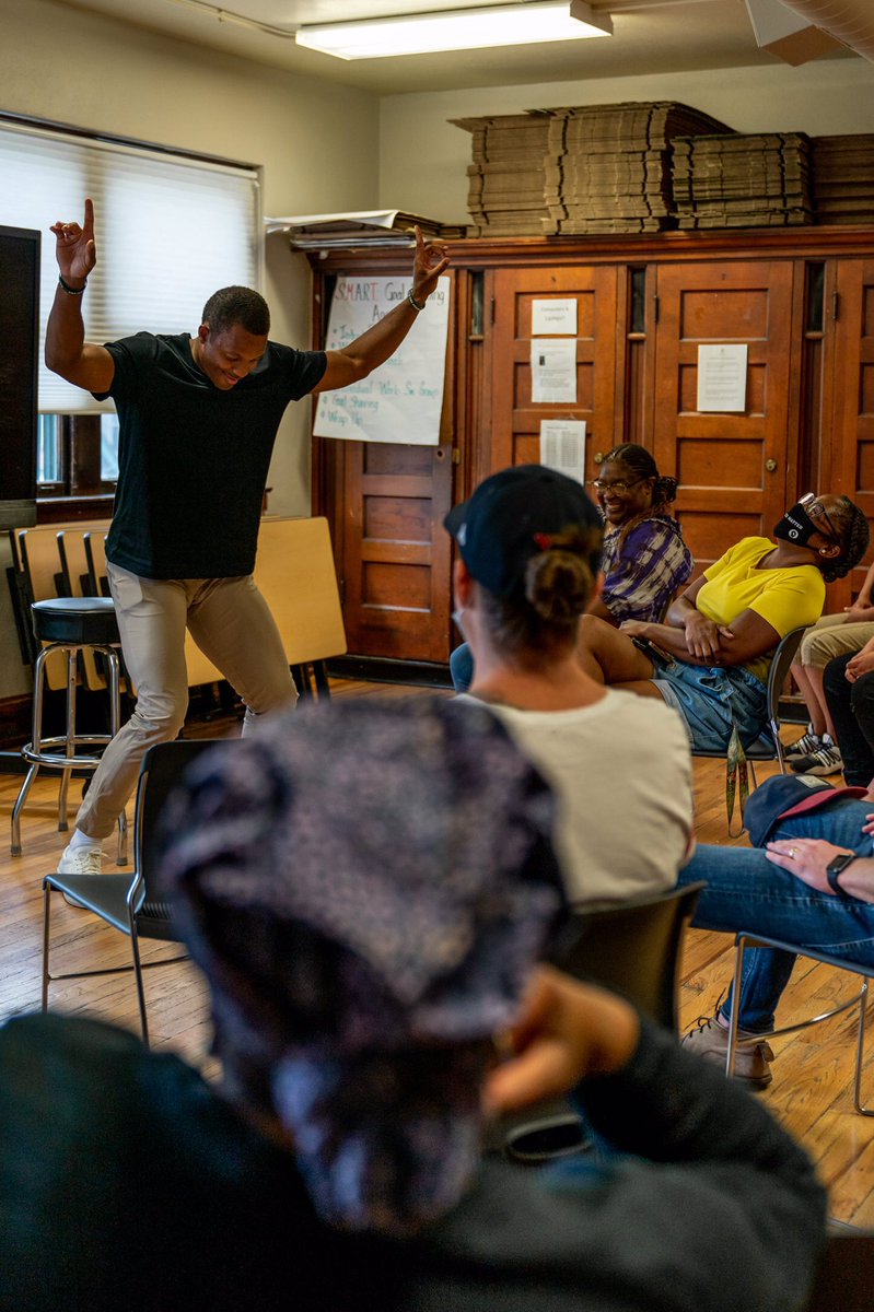 Q: Who caught 2021 <a href="/ProFootballHOF/">Pro Football Hall of Fame</a> inductee Peyton Manning's last career pass?

A: Our very own <a href="/BennieFowler123/">Bennie Fowler</a>!

During a recent speaking engagement w/ @WomensBean, Bennie shared stories of overcoming adversity to achieve success in life.

More stories and photos to come!