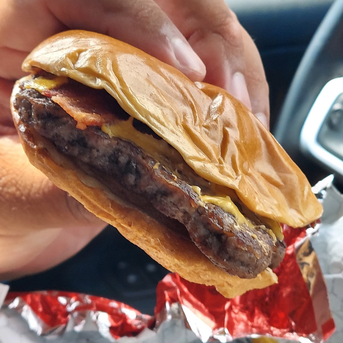 Coach_Fontana's tweet photo. @Wendys this was the worst excuse for a double baconater I have ever seen. I would have gone back if I wasn't 40 miles away from my home.
#Wherestherest https://t.co/LRBzPT99Qb