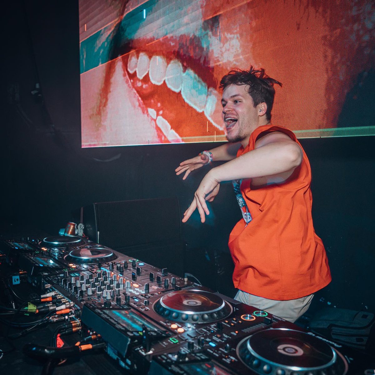 noneothervisual's tweet image. Last night for @musicbytvboo 📸 #noneothervisuals #tvboo