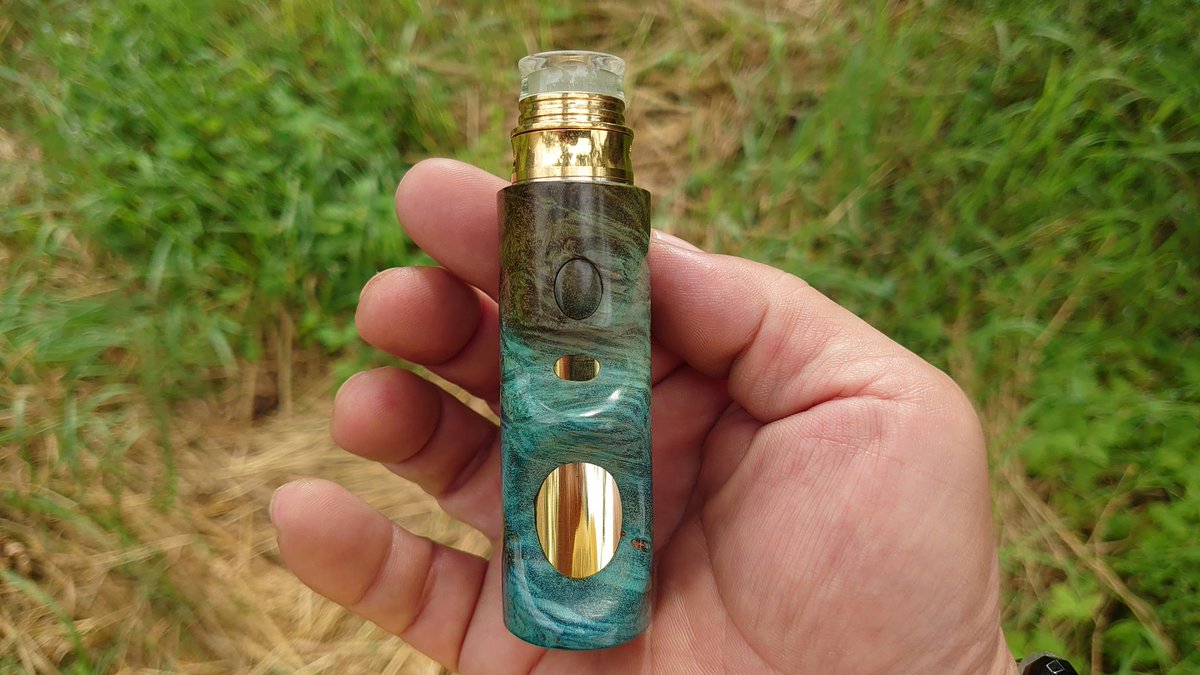 CebrjowHwScHCkj's tweet photo. 皆さん、おはよっチェ😆👍今週も宜しくご安全に。🙇💦#paragonmod + #VERTEXJr V2 RDA + #PHドリチ 😋👍 #VAPE #vape好きな人と繋がりたい #VAPE好きと繋がりたい #VAPE初心者 #EtheriumMod #Stabwood https://t.co/MdMM4a34dy