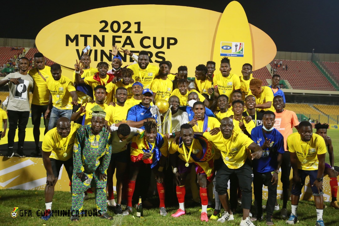 MTNFACupGH's tweet photo. 🏆 | ᴍᴛɴ ꜰᴀ ᴄᴜᴩ ꜰɪɴᴀʟ! 2020/21 CHAMPIONS:

🌟 HEARTS OF OAK 🌟 

 #MTNFACupFinal https://t.co/xvwqdzFnjF