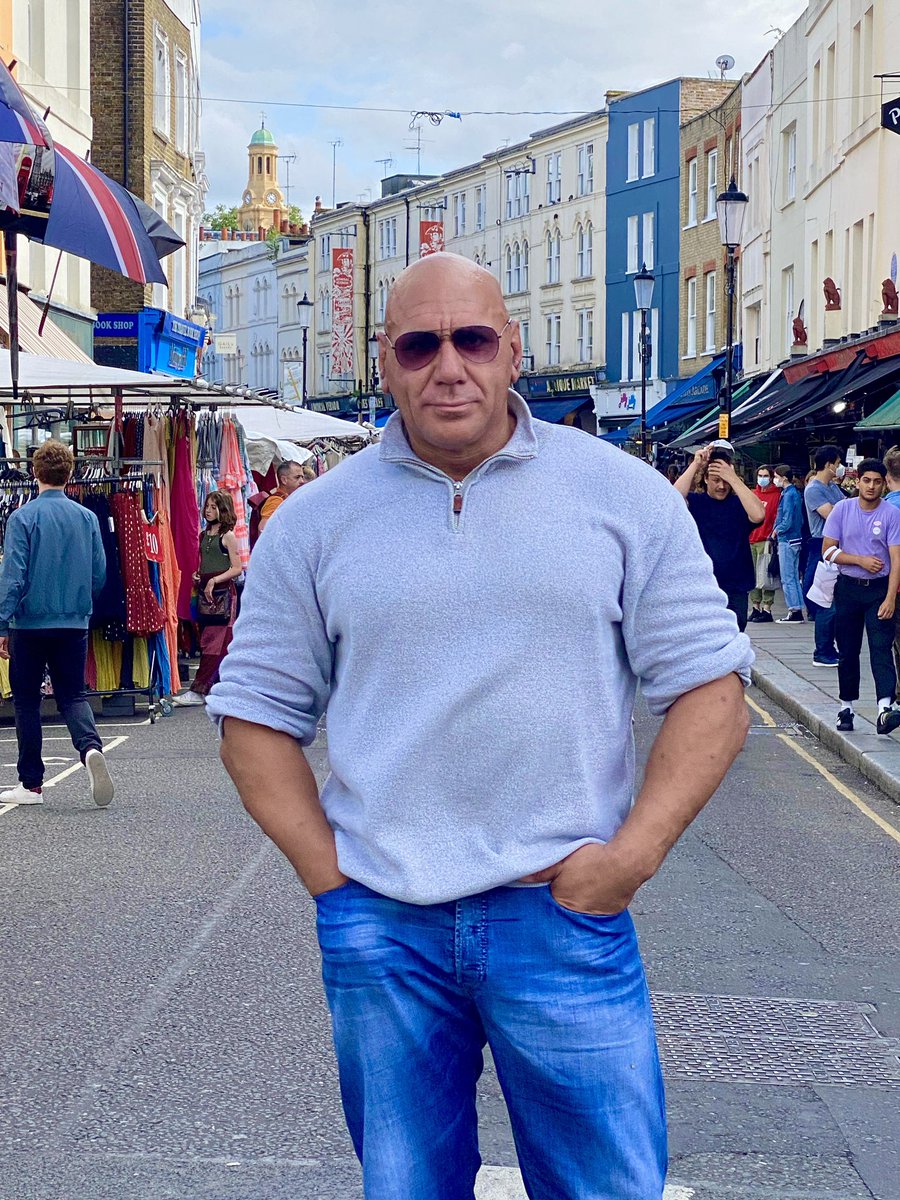 Im in London and I’d like to thank everyone for my birthday 🥳 this weekend..

Keep dreaming that BIG they wake you up in cold sweats 

#Entreprenuer #ThankYou #DareToDreamBig