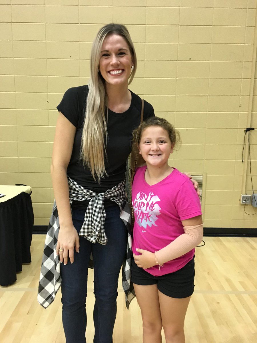 Congrats to <a href="/annie_drews/">Annie Drews</a>, <a href="/karchkiraly/">Karch Kiraly</a> and <a href="/usavolleyball/">USA Volleyball</a> on your gold medal victory!  So glad to have met this <a href="/PurdueVB/">Purdue Volleyball</a> gold medalist back in 2016 in Holloway. So happy for you and your team!  Go USA!